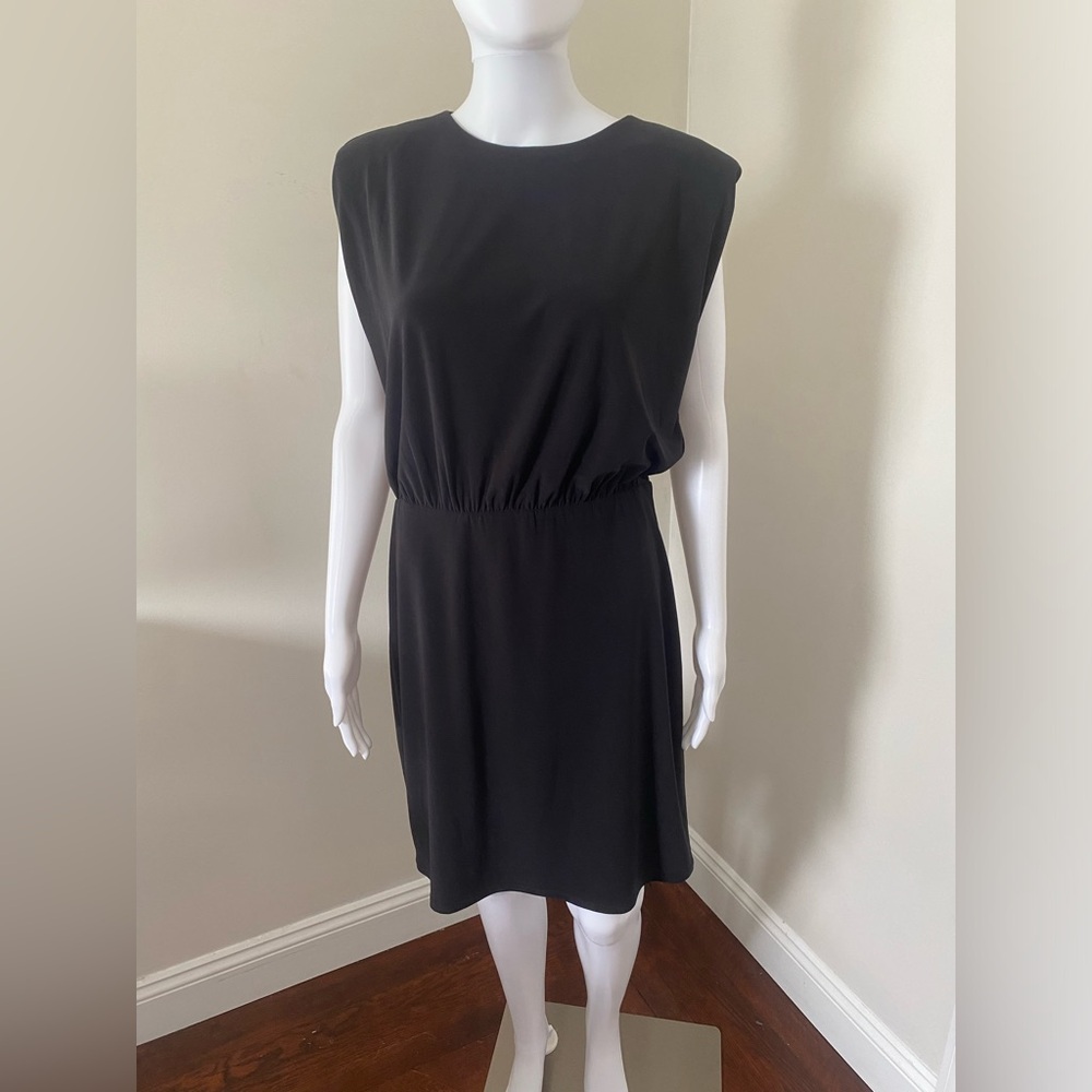 Express WMN’s Elegant Black Sleeveless Knee Length Dress size M